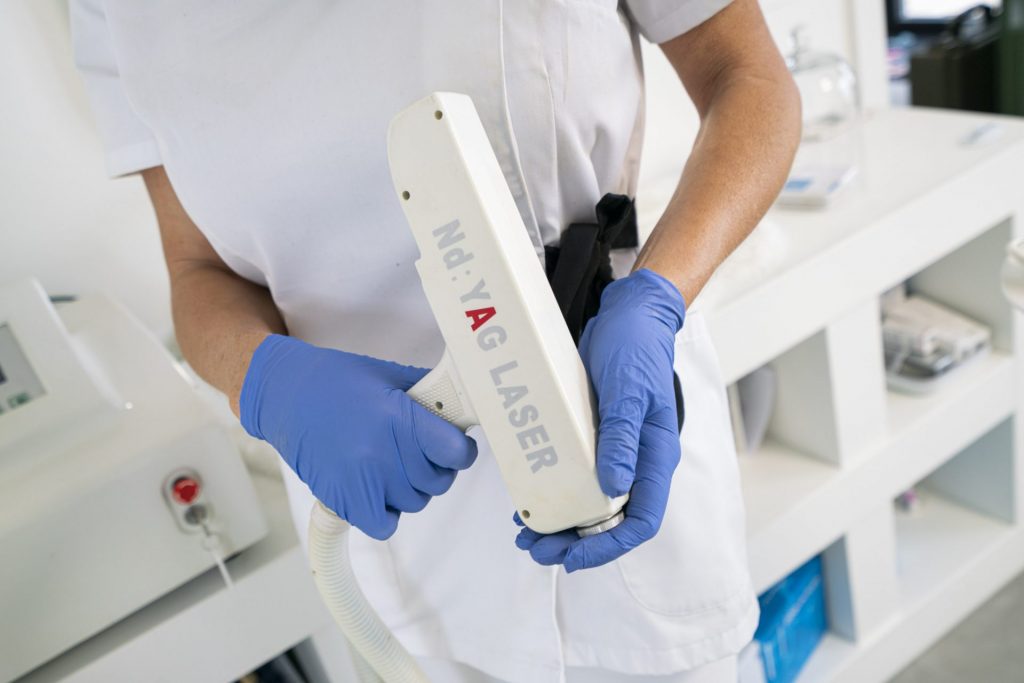 YAG laser PMUTina